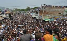 YS Vijayamma Seethampeta Election campaign Photo Gallery - YSRCongress