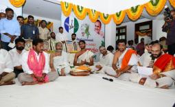 Ugadi Panchanga Sravanam YSRCP Party Office Photo Gallery - YSRCongress